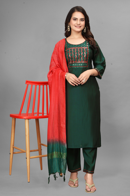 Morpankhi Leelo – Deep Green Kurta Set with Red Statement Accents